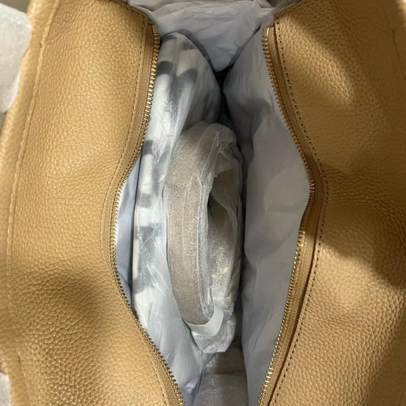 Marc Jacobs Medium Tote Bag (Camel) - Picture 5 of 10